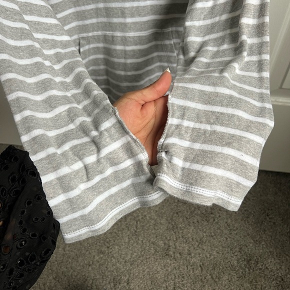 Ralph Lauren Gray and White Hoodie - Picture 10 of 11